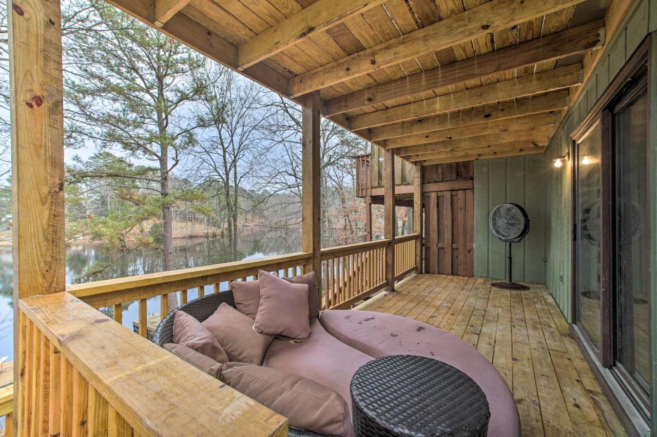 Renovated Lakefront Escape With Private Dock And Deck! Bella Vista Eksteriør billede